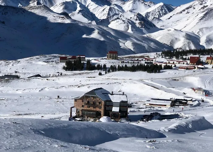 Club De La Nieve Hotel & Resort